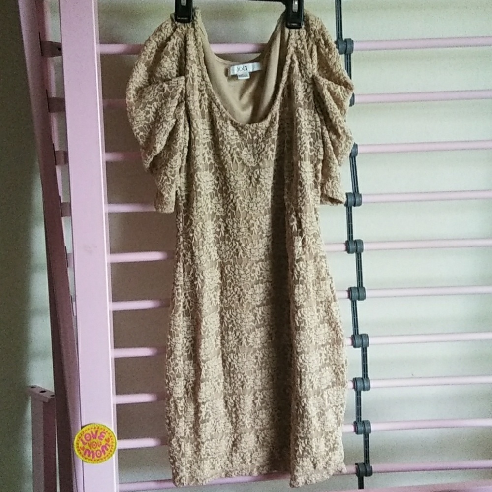 Forever 21 Beige Dress Old Fashion Details
